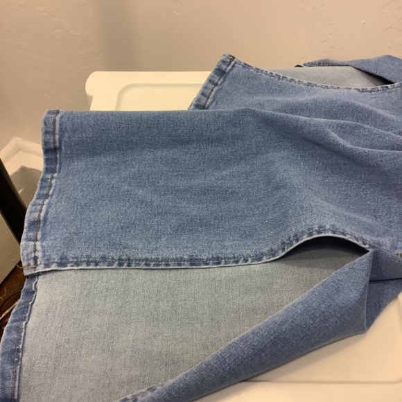 Vibe & Rant High Rise Flare Jeans NWT / Side Slit Detail - Picture 5 of 6